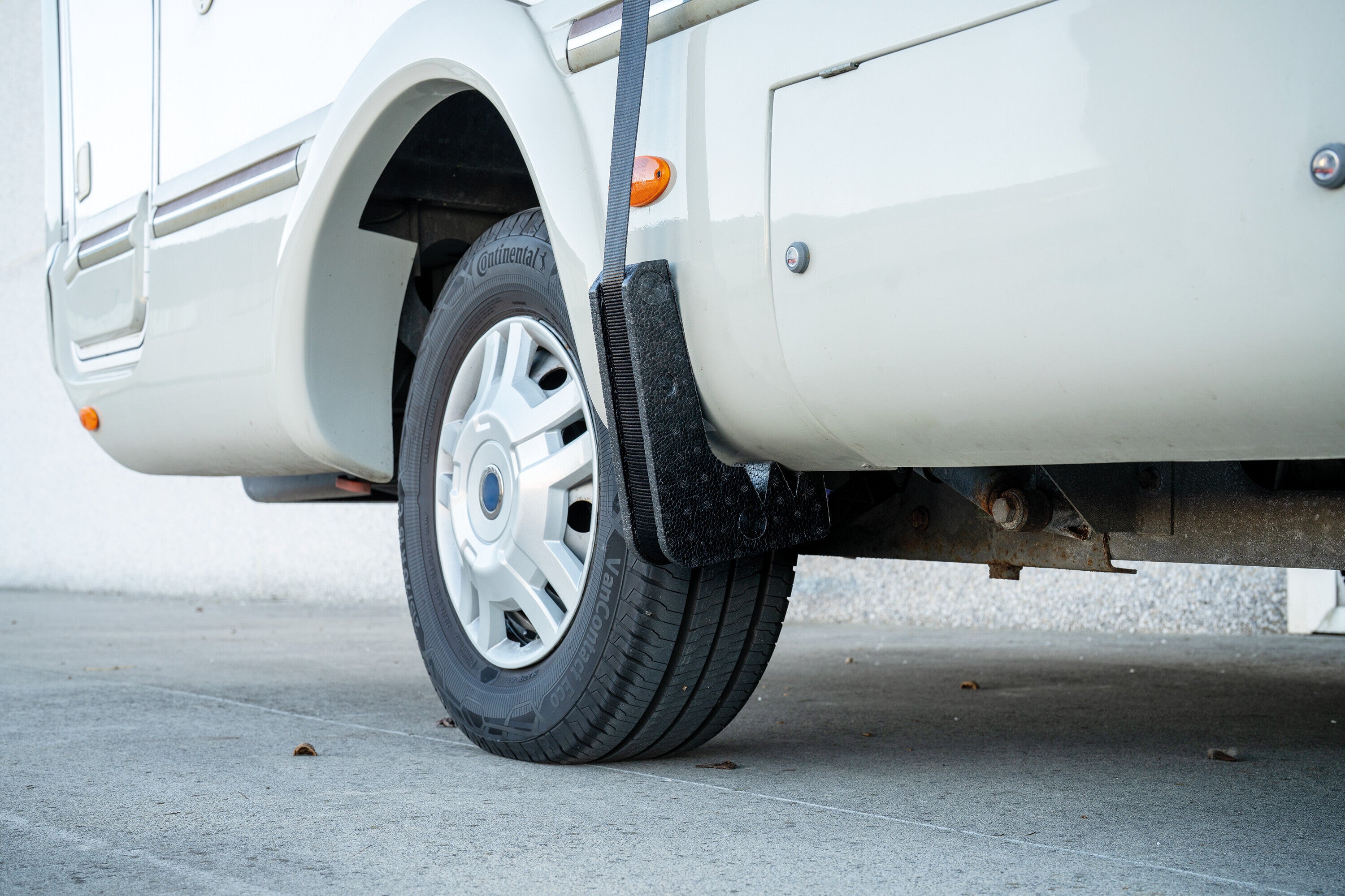 Protezioni angolari per fissaggio teloni copri camper e caravan, set 4 pz