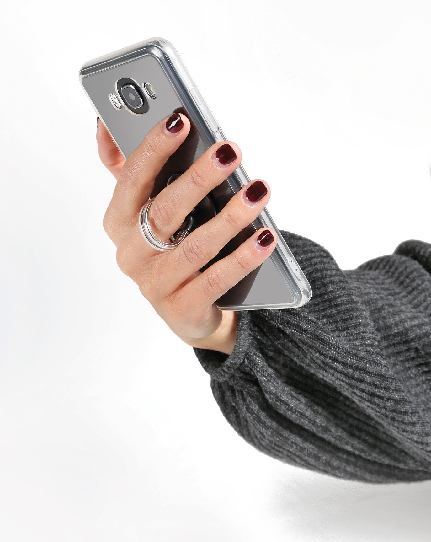 Cool Ring, supporto multiuso adesivo