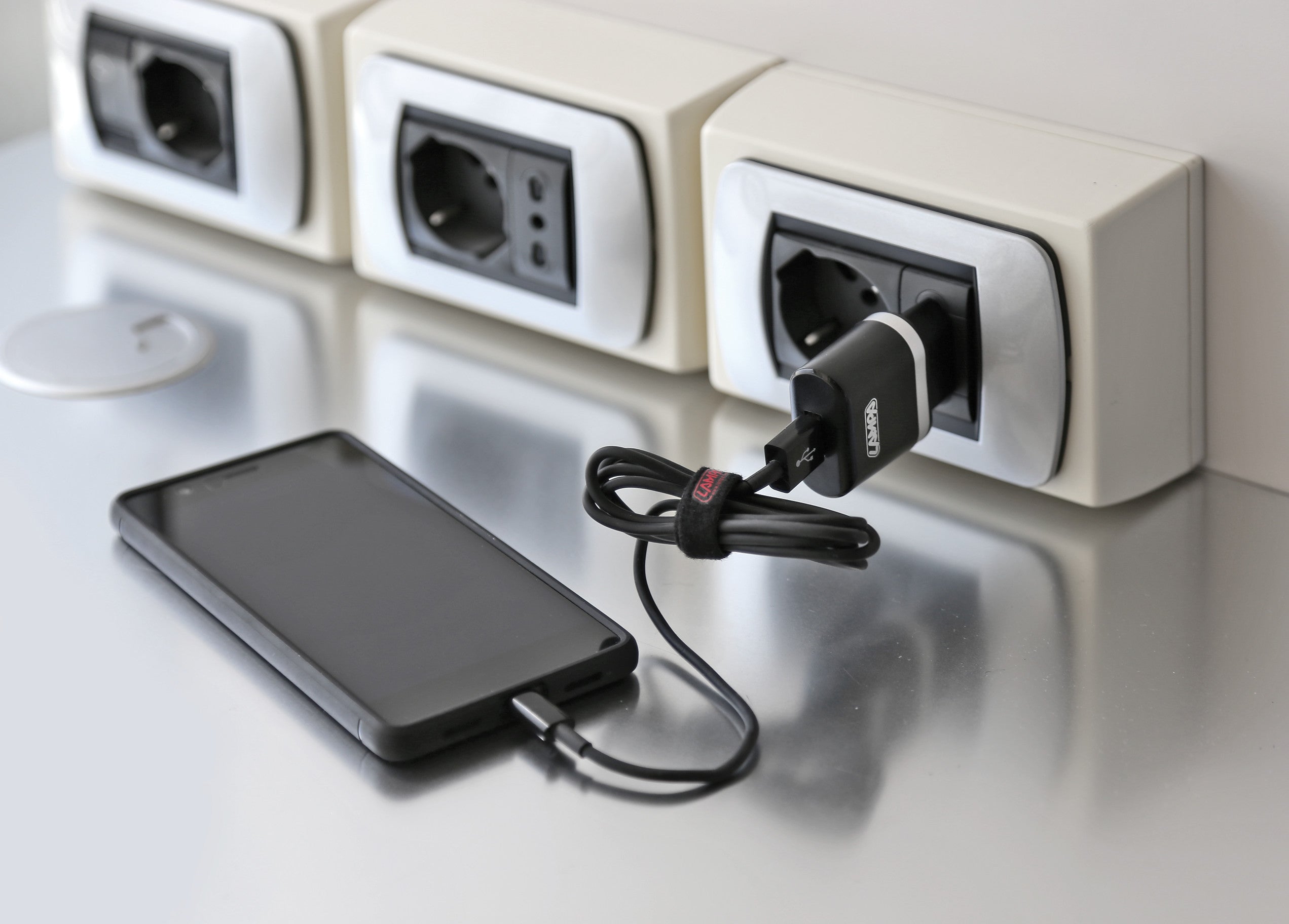 Kit 3 in 1 Micro Usb - Fast Charge - 12/24V + 230V
