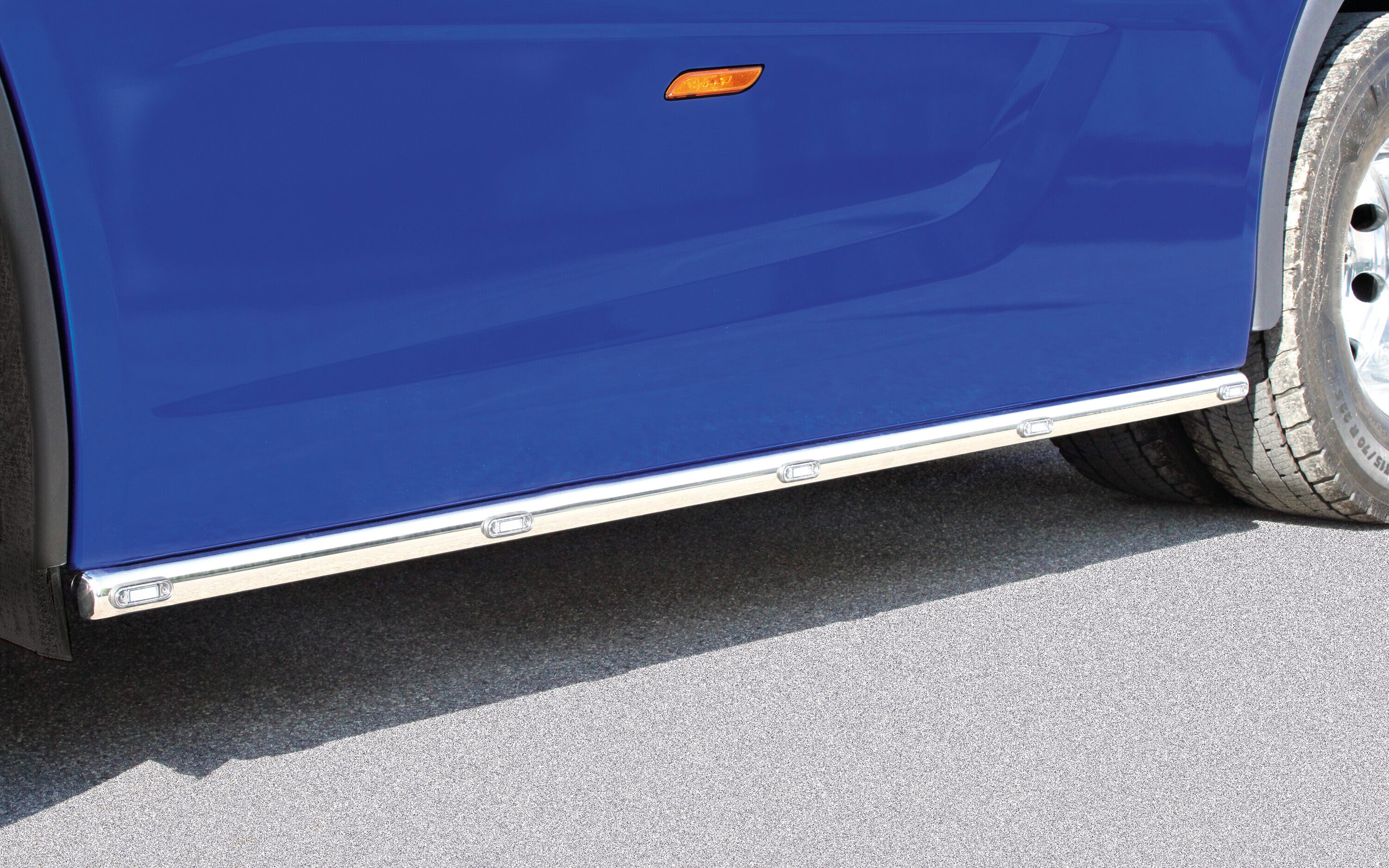Barre per minigonne, 5 fori - compatibile per Iveco S-Way (10/19>) Passo 3800