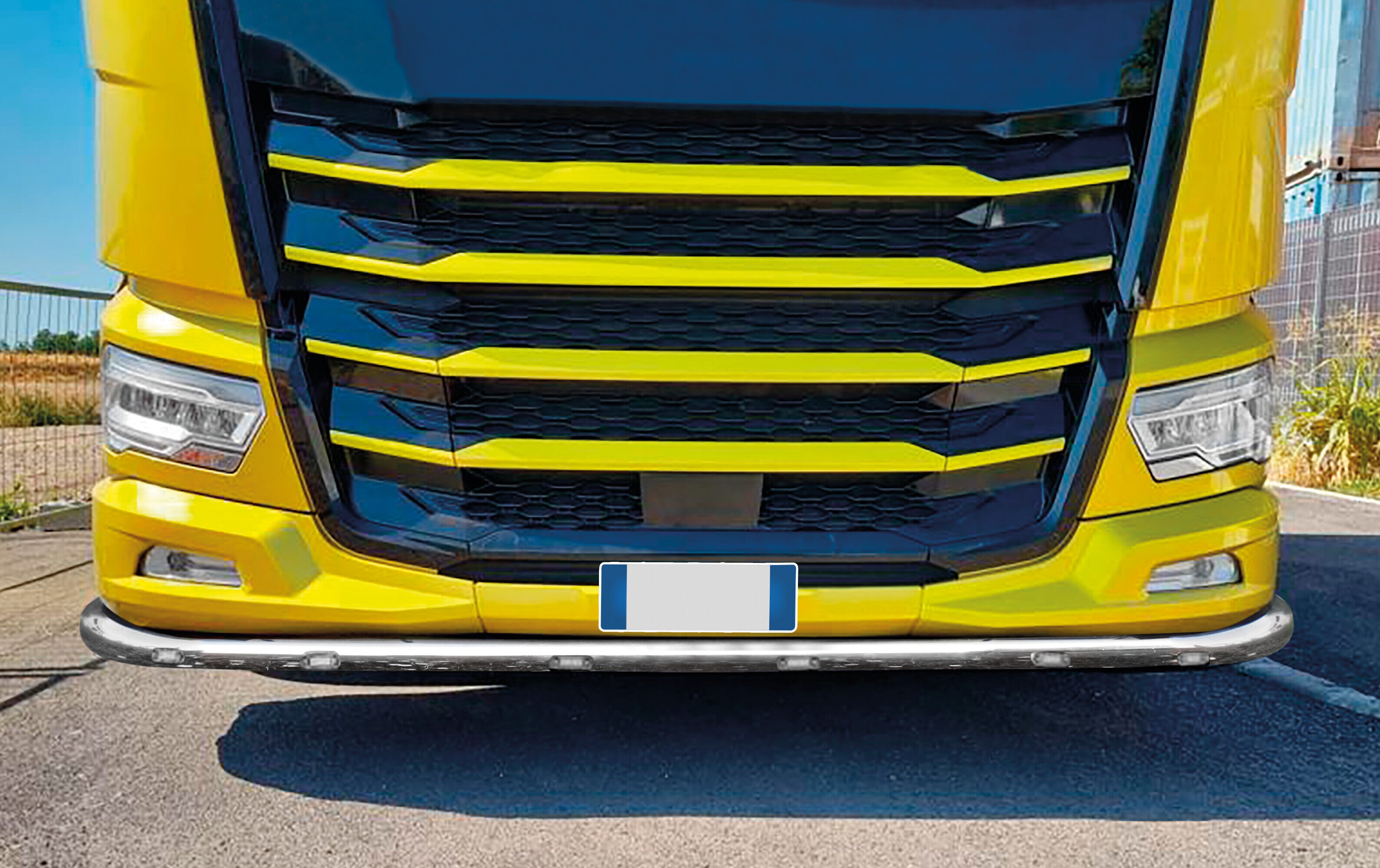 Barra paraurti, standard, 9 fori - compatibile per Daf XF (06/21>) - Daf XG (06/21>) - Daf XG+ (06/21>)