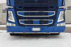 Barra paraurti, standard, 9 fori - compatibile per Volvo FH Serie 4 (09/12>05/21) Con spoiler sporgente