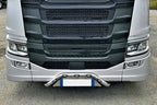 Barra portatarga, 5 fori - compatibile per Scania R Serie 7 - New Generation (11/16>02/25) No paraurti piccolo - Scania S Serie 7 - New Generation (11/16>) No paraurti piccolo - Scania G Serie 7 - New Generation (01/18>) No paraurti piccolo
