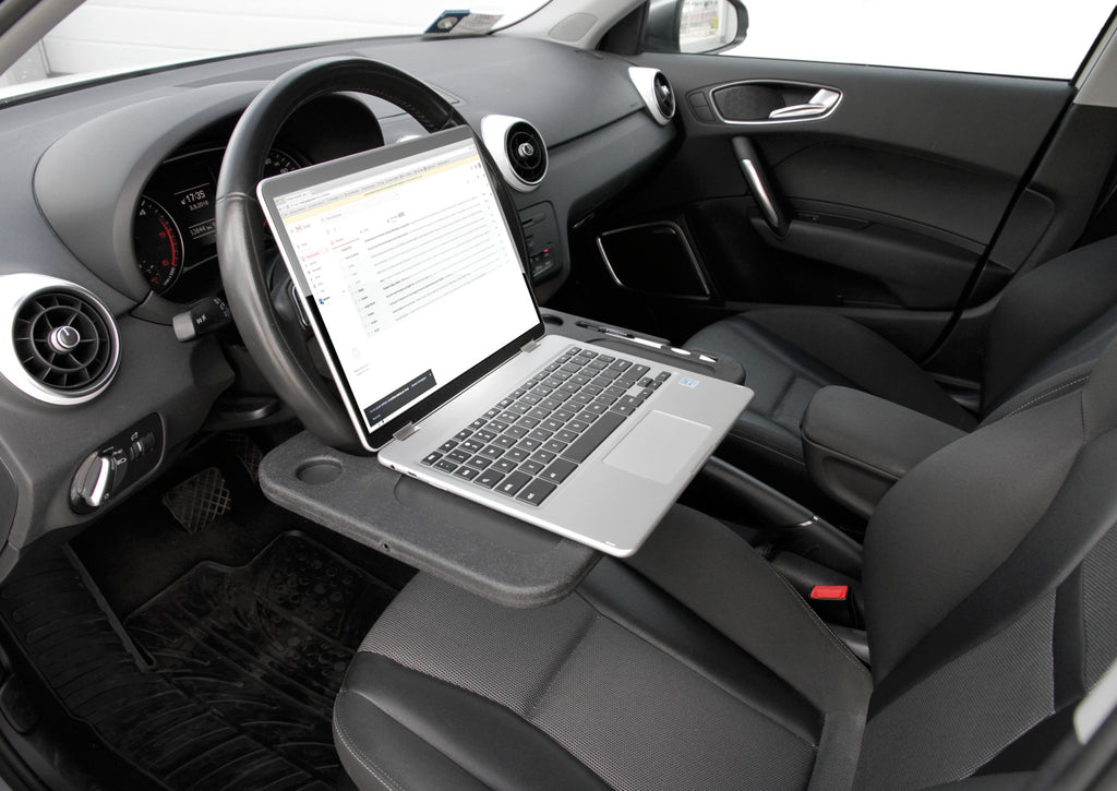 Driver’s Desk, tavolino per volante