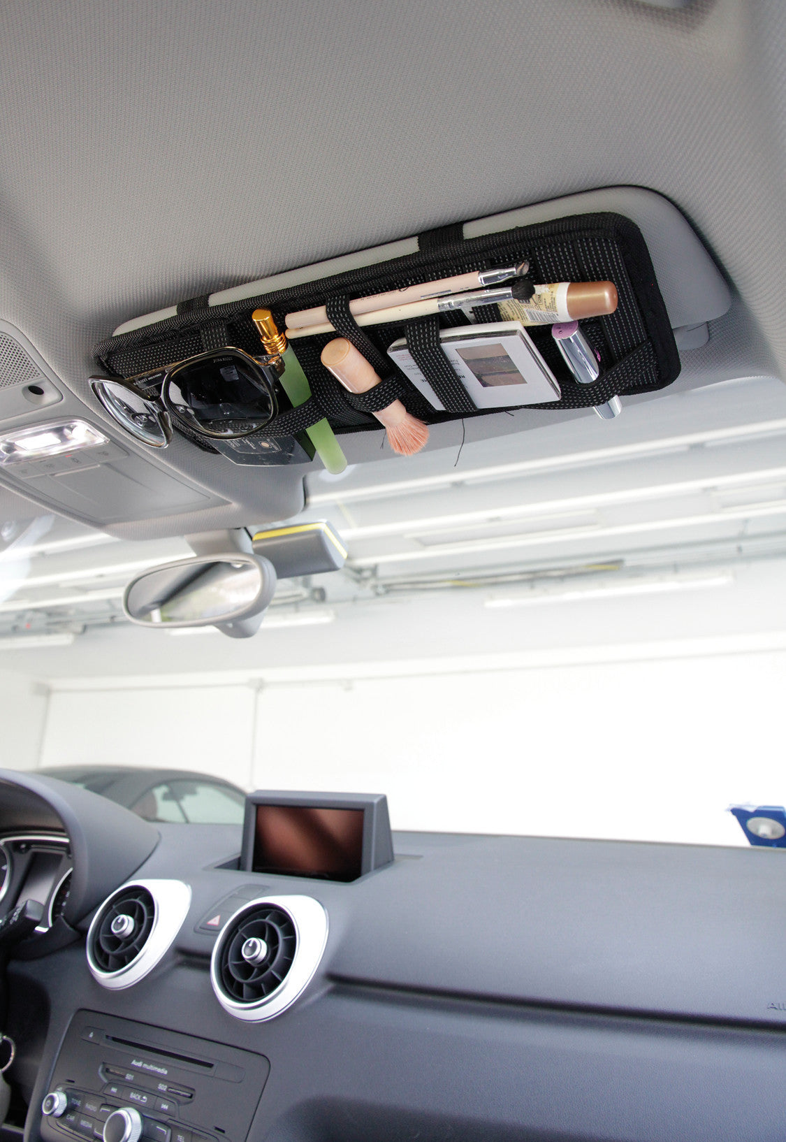 Strappy, organizer per visiera parasole
