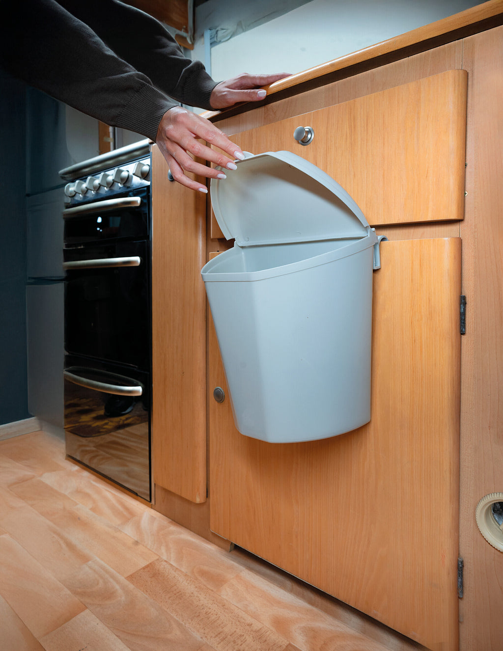 Cestino rifiuti con coperchio - 6 L