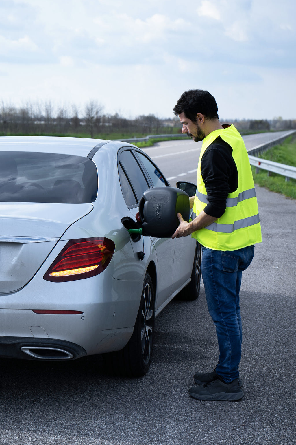Tanica carburante completa di travasatore - 10 L