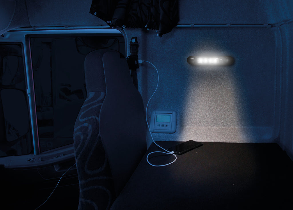 Pivot-4, luce di cortesia a 4 led, 12/24V