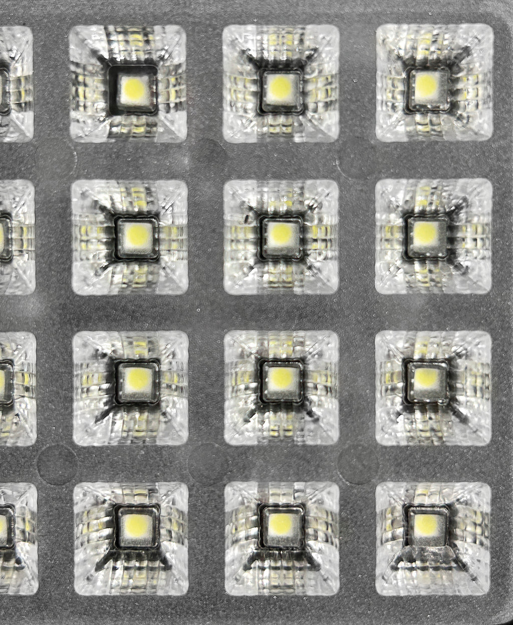 WL-28, faro ausiliario a 16 Led - 12/24V - Bianco