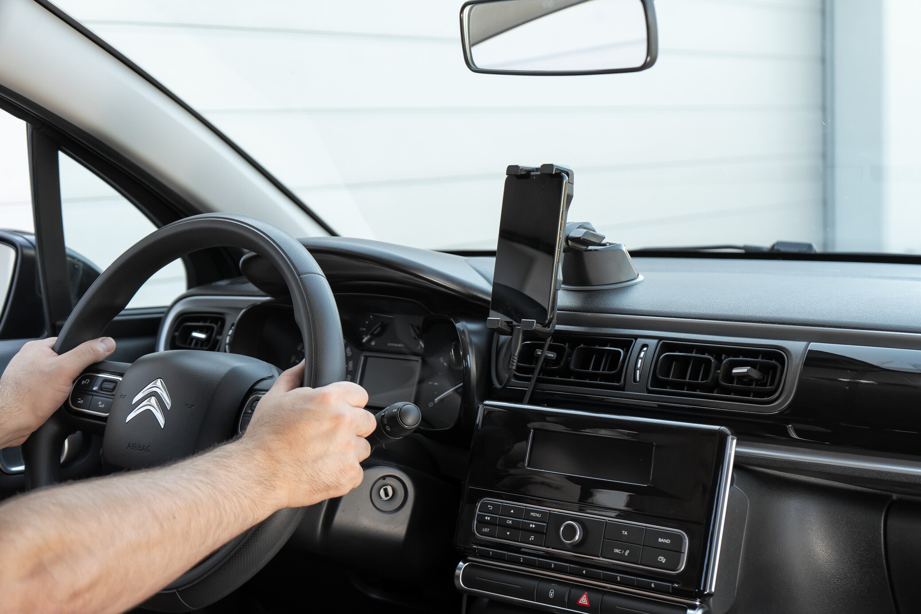 Super Grip, porta telefono e tablet con ventosa adesiva