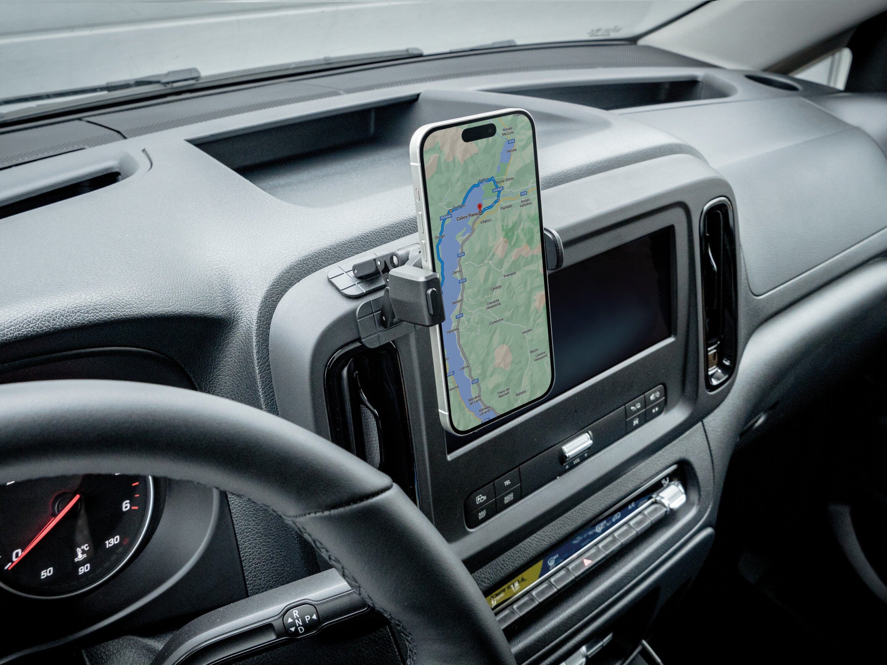Snap Bipod 2.0, porta telefono a clip con doppia base adesiva