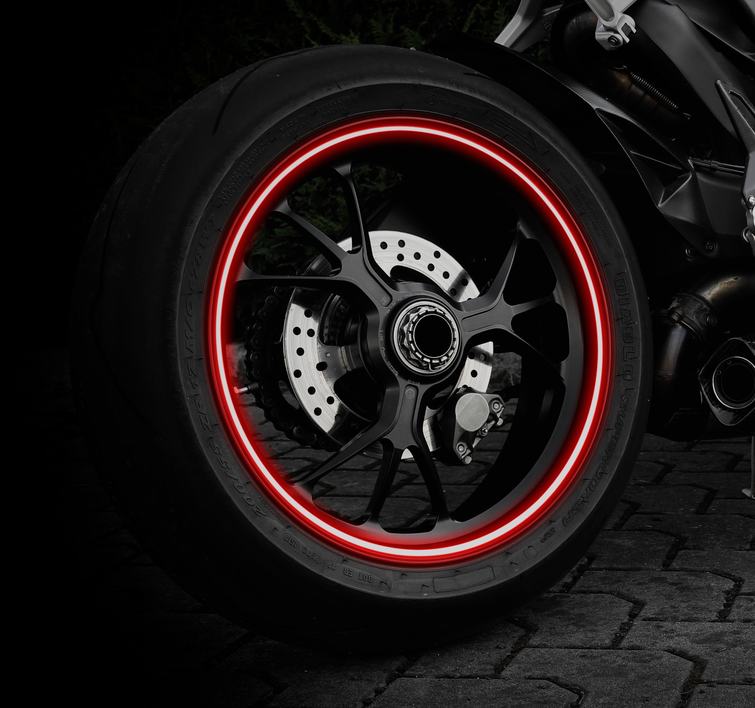 Wheel Stripe Reflective, profilo adesivo per cerchi ruota - Rosso