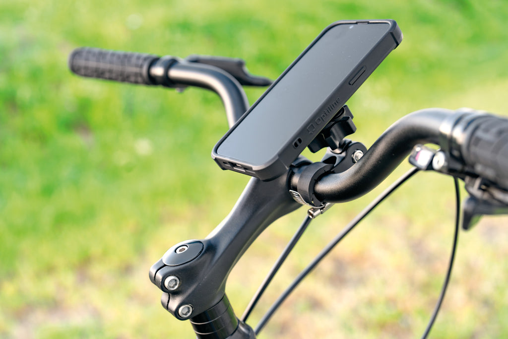 Titan Clamp, attacco multifunzione regolabile per manubrio