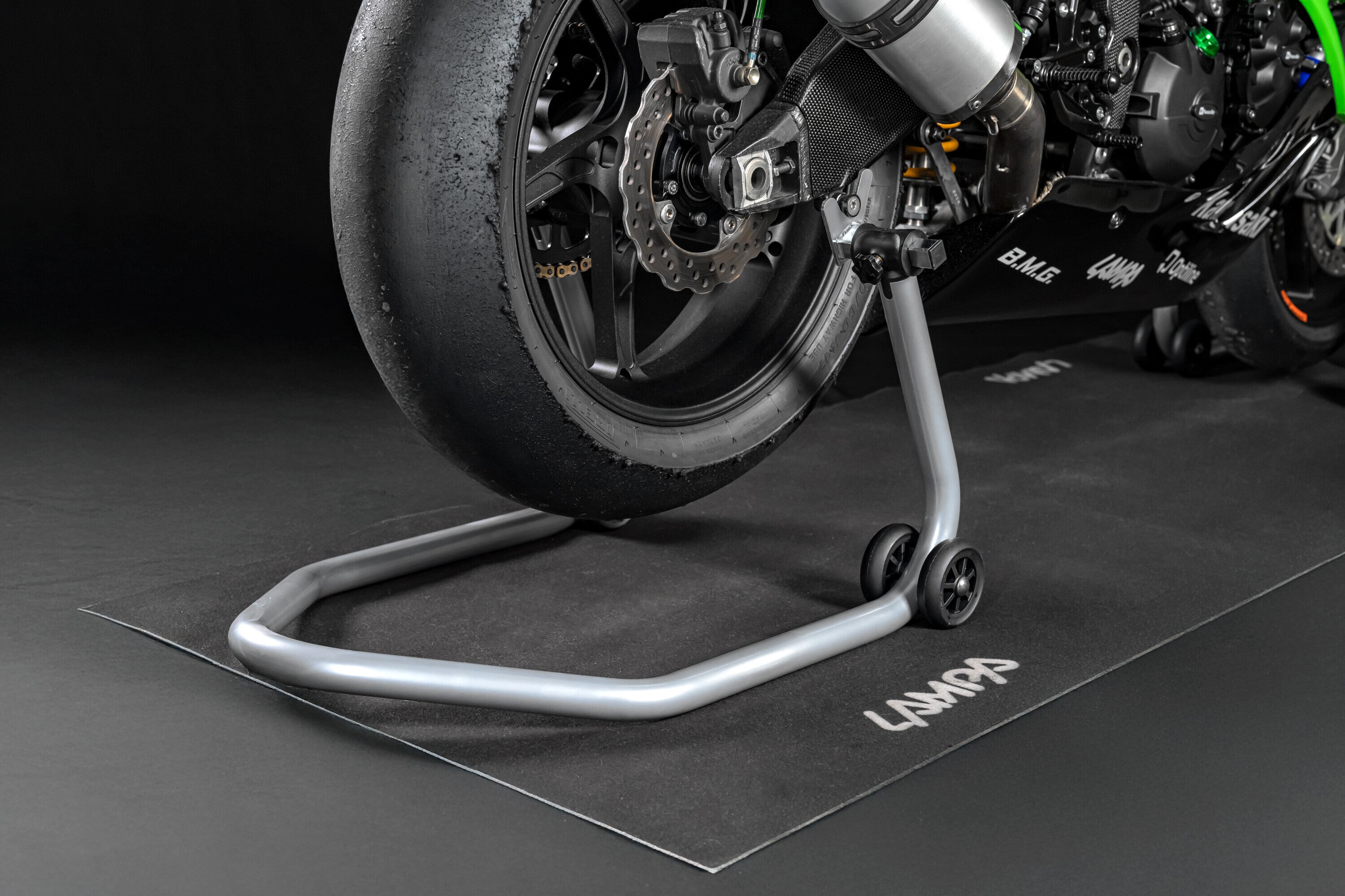 Cavalletto posteriore per moto