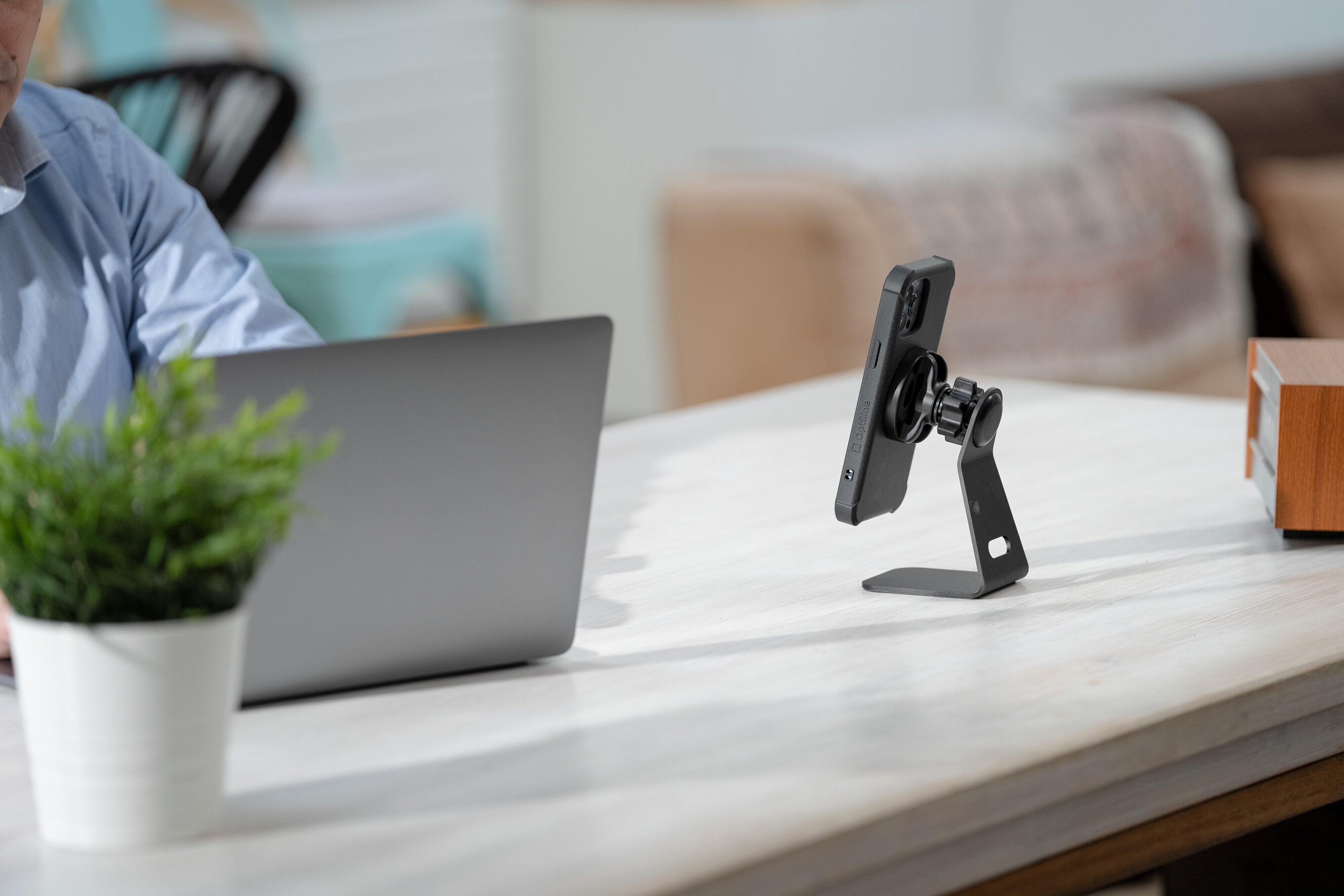 Mag Pro Stand, porta telefono magnetico da casa / ufficio