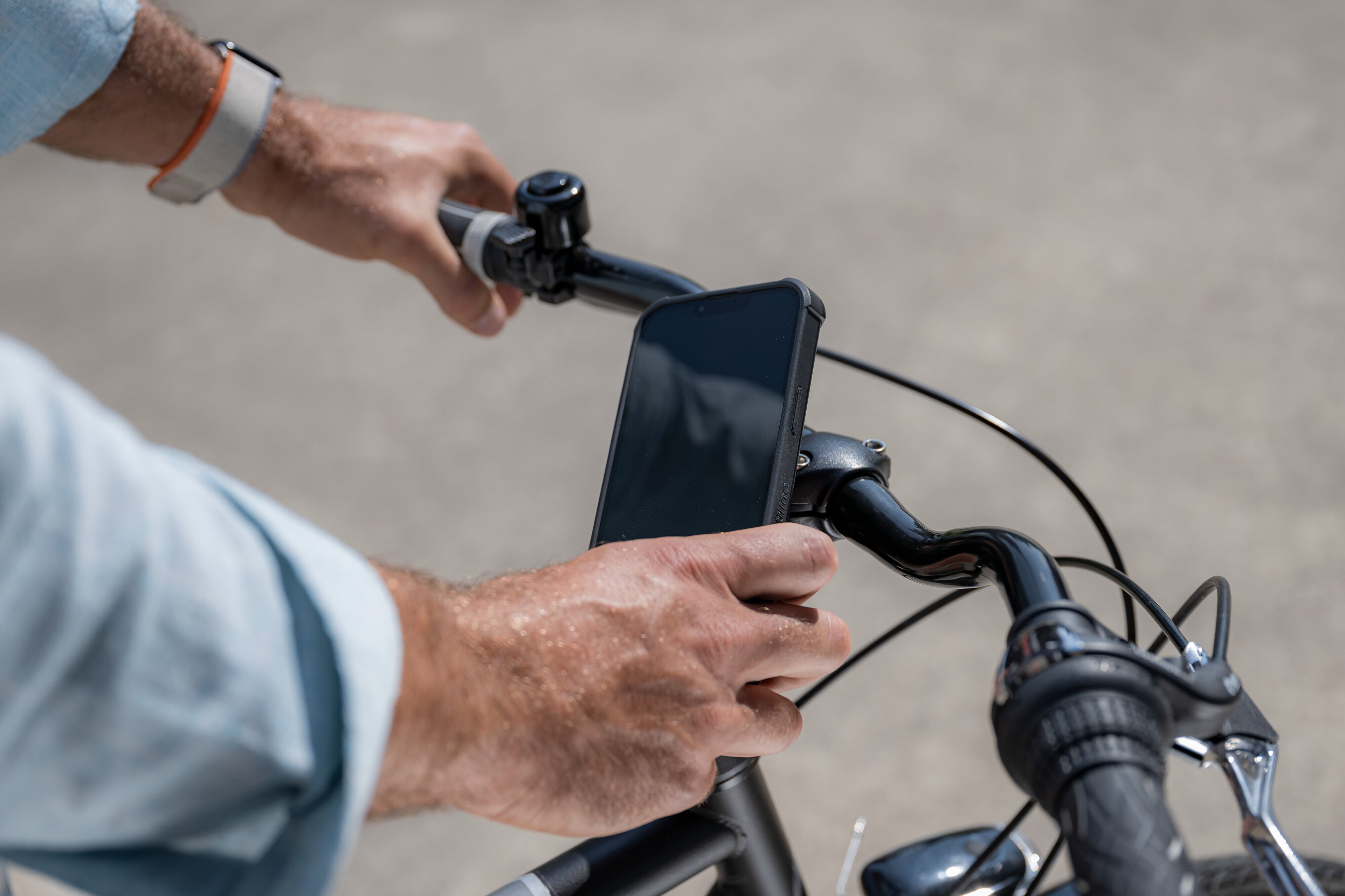 Strap, supporto con attacco rapido per manubrio