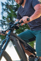 Outfront, supporto con attacco frontale per manubrio