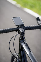 Outfront Pro, porta telefono con profilo basso per manubrio bici
