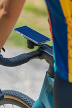Outfront Pro, porta telefono con profilo basso per manubrio bici