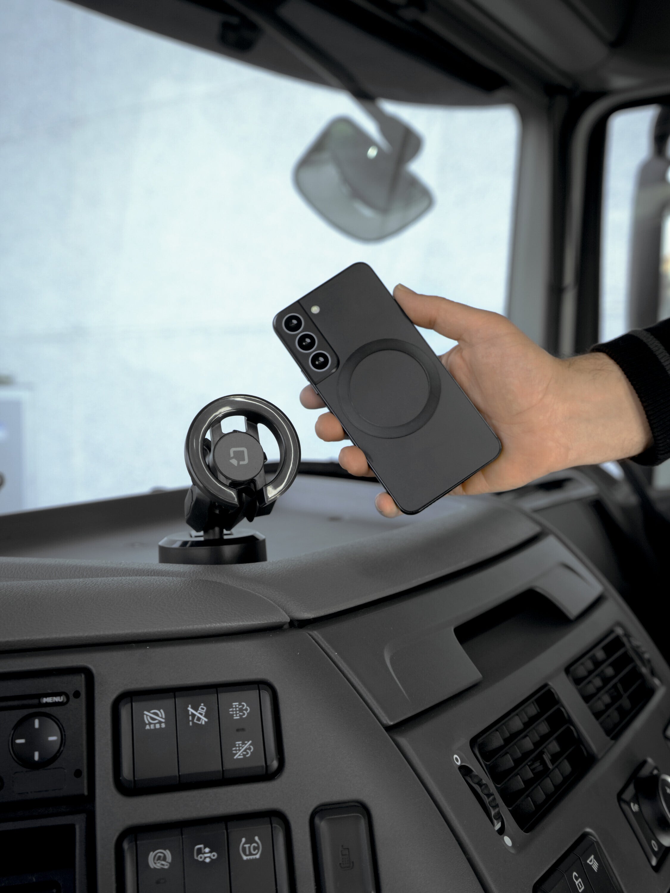 Mag Pro Orbit, Porta telefono magnetico con attacco a ventosa adesiva