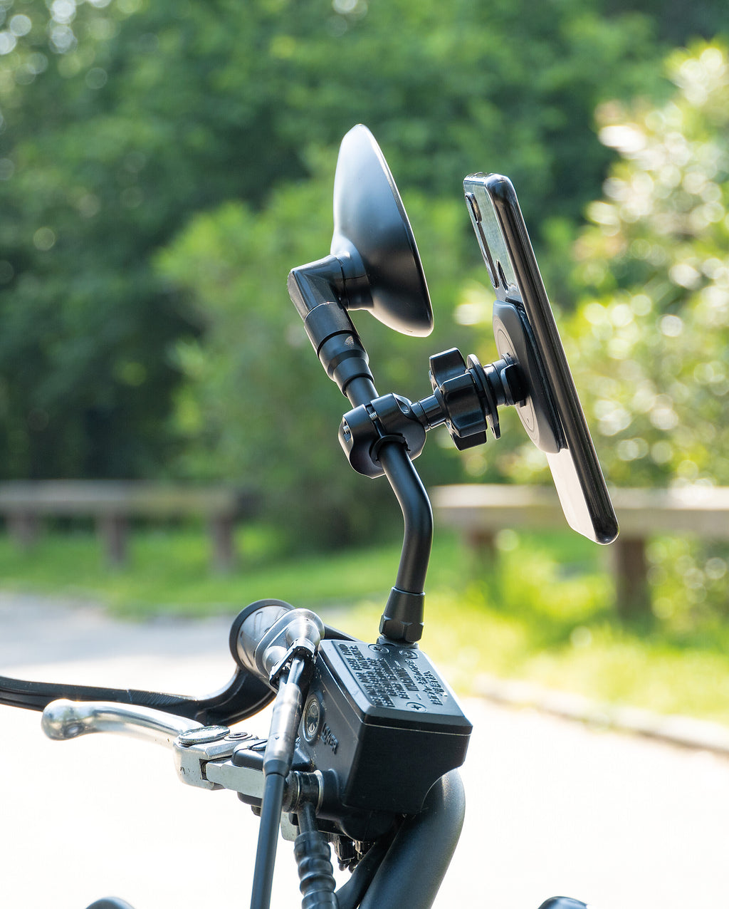 Mag Pro, adattatore universale con sistema Duolock e magneti