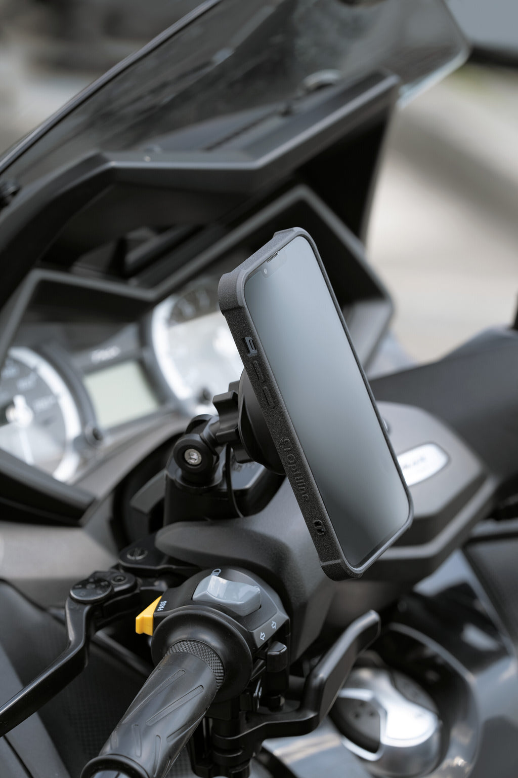 Caricatore wireless con anti-vibrazione