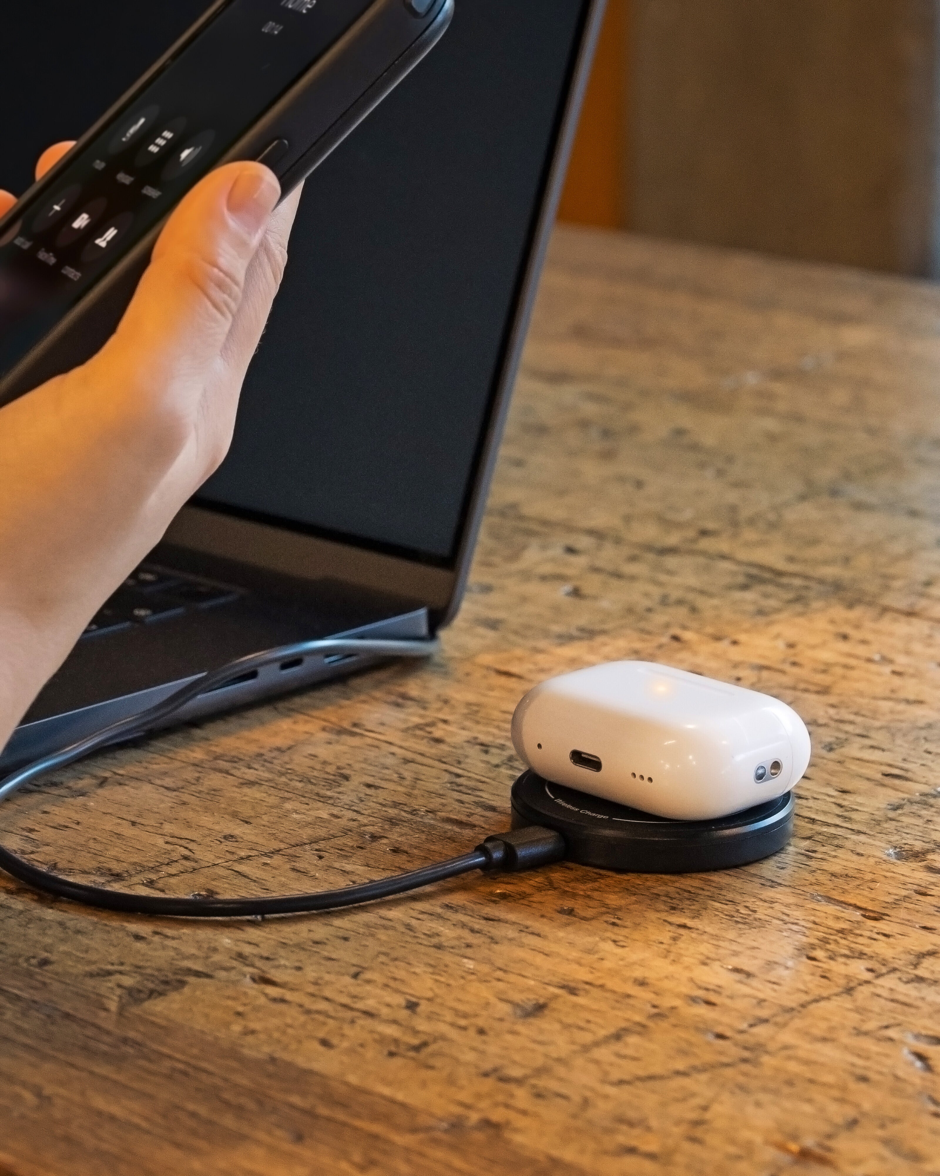 Mag, caricatore wireless magnetico 3 in 1