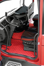 Coppia tappeti in Skeentex - Rosso - compatibile per Volvo FH Serie 4 (09/12>05/21) - Volvo FH Serie 5 (06/21>) - Volvo FH Aero (01/24>) automatico