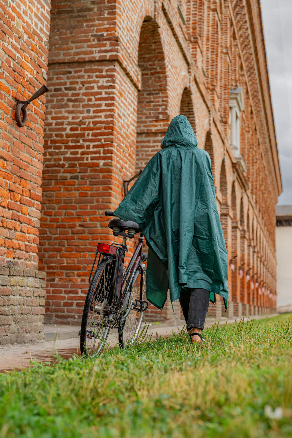 Adventure, poncho antipioggia multifunzione - Verde