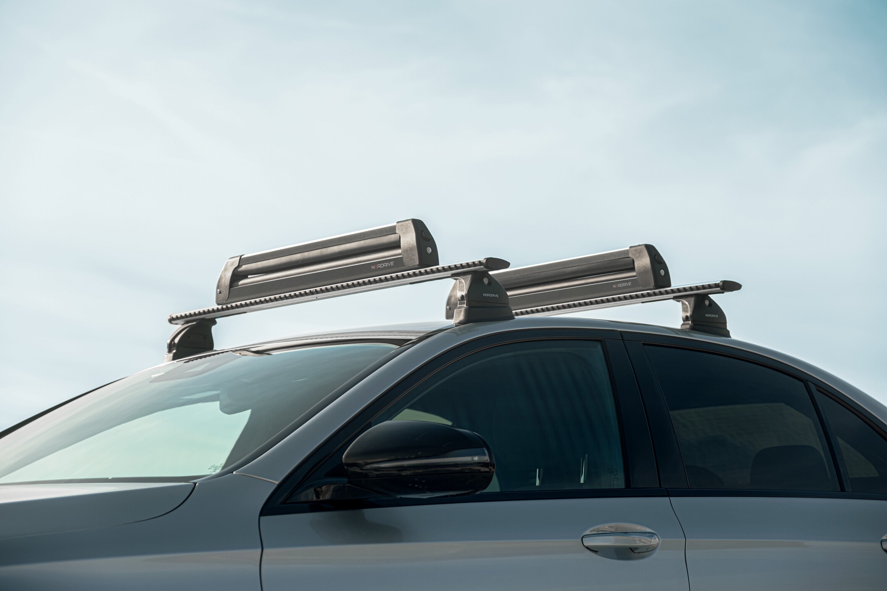 Nordic-King EVO aluminium NK-60, portasci per barre da tetto - Nero